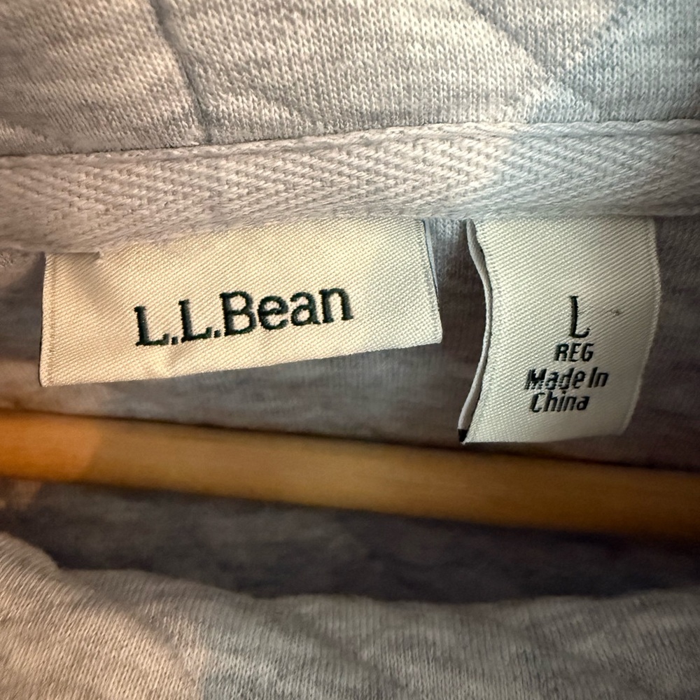 LL Bean Women’s Quilted Gray Sweater - Size Large - Picture 3 of 5